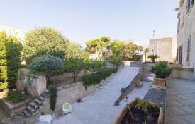 Noble Villa with Church and Possibility of Swimming Pool, for sale in Santa Maria di Leuca. Price on request