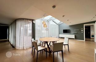 3-room apartment 175 m² in Central District. Price on request