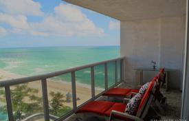 Three-bedroom apartment with stunning ocean views in Sunny Isles Beach, Florida, USA for $1,200,000