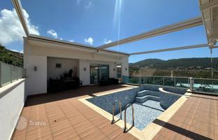 4-bedroom villa 250 m² in Kargicak for 29,985,000 TRY