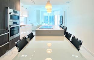 2-bedroom apartments in condo 144 m² in Miami for $1,250,000