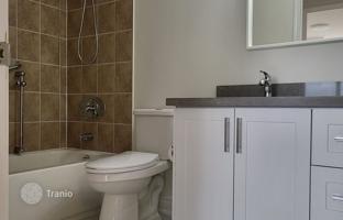 4-bedroom apartment in Kingston Road for C$671,000