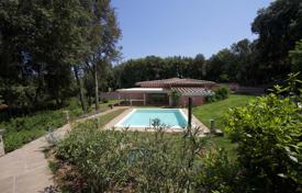 Modern villa with a swimming pool and a garden at 200 meters from the beach, Punta Ala, Italy for 7,500 € per week