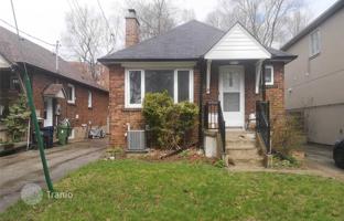 6-bedroom house in Scarborough for C$1,340,000