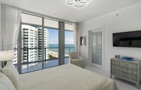 Condo – Miami Beach, Florida, USA for $4,750,000