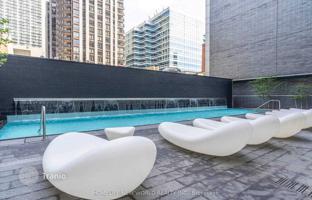4-bedroom apartment in Charles Street East for C$1,241,000