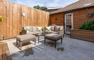 6-bedroom townhouse in York for C$1,165,000