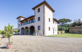 13-bedroom country house 900 m² in Loro Ciuffenna for 2,950,000 €