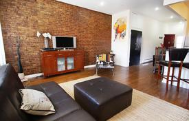 Apartment – Manhattan, New York City, State of New York,  USA for $3,350 per week