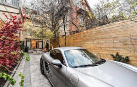Terraced house – Seaton Street, Old Toronto, Toronto,  Ontario,   Canada for C$1,810,000