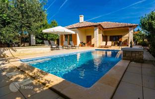 2-bedroom house 108 m² in Šišan for 480,000 €