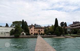 Renovated villa with a swimming pool and a berth on the first line from the lake, Sirmione, Brescia, Italy for 9,000,000 €