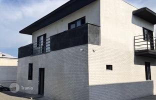 5-bedroom house 180 m² in Krtsanisi Street for $238,000