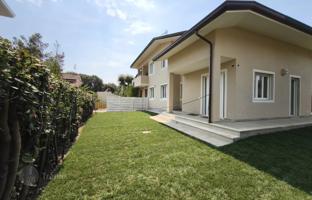 3-bedroom cottage in Pietrasanta for 2,000,000 €