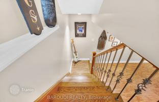 13-bedroom house in North York for C$2,327,000