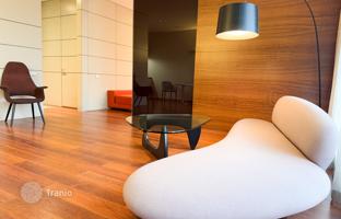 2-room apartment 68 m² in Central District for 205,000 €