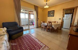 4-bedroom apartment 100 m² in Torrevieja for 370,000 €