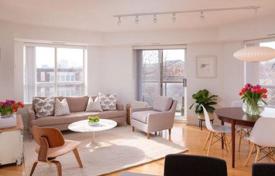 Apartment – Bathurst Street, Toronto, Ontario,  Canada for C$1,028,000