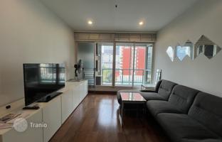 2-bedroom apartments in condo 72 m² in Pathum Wan for $299,000