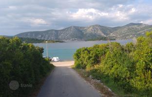 Land plot 1,607 m² in Korcula for 250,000 €
