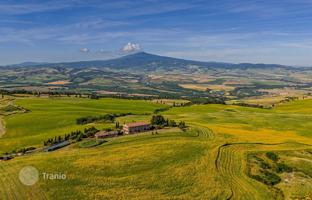9-bedroom villa in Pienza for 2,400,000 €