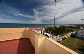 Two-bedroom apartment on the second line from the beach in Denia, Alicante, Spain for 110,000 €