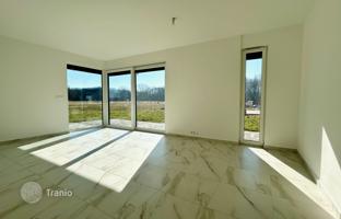 4-room house 191 m² in Debrecen for 522,000 €