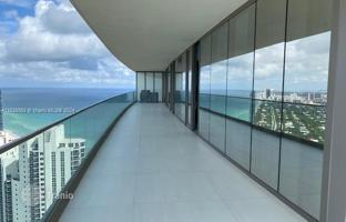 2-bedroom apartments in condo 118 m² in Collins Avenue for $2,550,000