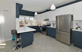 Terraced house – Etobicoke, Toronto, Ontario,  Canada for C$1,410,000