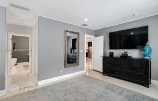 4-bedroom house 292 m² in Miami Beach for $2,875,000