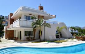 Spacious villa with a private garden, a pool, a garage, a terrace and sea and mountain views, Marbella, Spain for 2,550,000 €