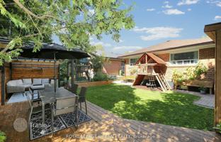 10-bedroom house in Scarborough for C$1,543,000