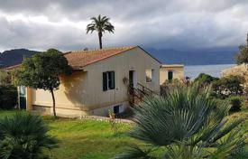 Well maintained villa overlooking the sea in Portoferraio, Tuscany, Italy for 980,000 €