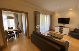 Modern sea views apartment in Porto Montenegro for 620,000 €