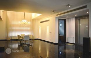 4-room mansion 661 m² in Lakatamia for 1,700,000 €