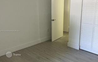 2-bedroom apartments in condo 109 m² in Coral Gables for $415,000