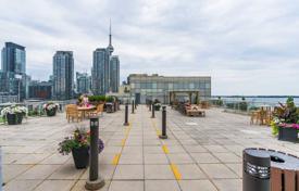 Apartment – Queens Quay West, Old Toronto, Toronto,  Ontario,   Canada for C$965,000