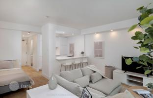 4-bedroom apartment in Harbour Square for C$739,000