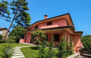 7-bedroom villa 382 m² in Larciano for 400,000 €