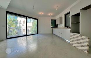 3-bedroom apartment 77 m² in Tel Aviv for $1,850,000