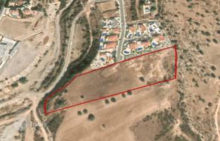 Land plot 12,496 m² in Peyia for 1,950,000 €
