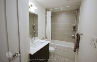 5-bedroom apartment in Kingston Road for C$1,011,000