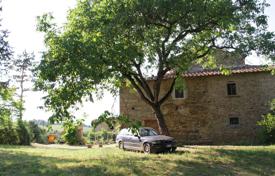 Estate with vineyard olive grove and farmhouse for sale in Tuscany for 1,030,000 €