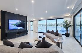 7-bedrooms villa 480 m² in The Palm Jumeirah, UAE for $28,600 per week