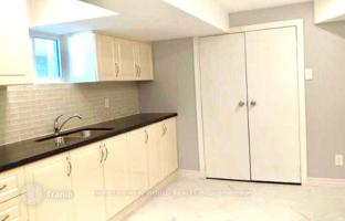 9-bedroom house in Scarborough for C$2,000,000