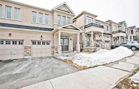 Terraced house – Scarborough, Toronto, Ontario,  Canada for C$1,500,000