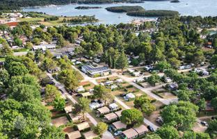 Land plot 1,438 m² in Funtana for 250,000 €