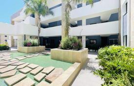 Three-bedroom apartment with a garden in Los Balcones, Alicante, Spain for 462,000 €