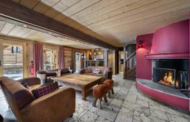 Renovated chalet with a garage near the center of Val-d'Isère, France for 4,400,000 €