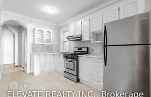 25-bedroom house in York for C$2,015,000